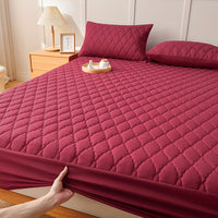 Luxury Soft Comfort Waterproof Mattress Protector - Fitted Quilted Pad with Hypoallergenic Polyurethane Filling, 100% Polyester Cover, Machine Washable, Breathable, Allergy Protection for Bedroom and Hotel - Single, Double Si