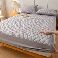 Luxury Soft Comfort Waterproof Mattress Protector - Fitted Quilted Pad with Hypoallergenic Polyurethane Filling, 100% Polyester Cover, Machine Washable, Breathable, Allergy Protection for Bedroom and Hotel - Single, Double Si