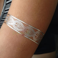 Metallic Golden Henna Temporary Tattoos - Waterproof - 1 Sheet
