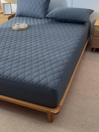 Luxury Soft Comfort Waterproof Mattress Protector - Fitted Quilted Pad with Hypoallergenic Polyurethane Filling, 100% Polyester Cover, Machine Washable, Breathable, Allergy Protection for Bedroom and Hotel - Single, Double Si