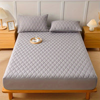 Luxury Soft Comfort Waterproof Mattress Protector - Fitted Quilted Pad with Hypoallergenic Polyurethane Filling, 100% Polyester Cover, Machine Washable, Breathable, Allergy Protection for Bedroom and Hotel - Single, Double Si