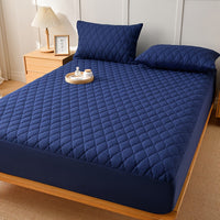 Luxury Soft Comfort Waterproof Mattress Protector - Fitted Quilted Pad with Hypoallergenic Polyurethane Filling, 100% Polyester Cover, Machine Washable, Breathable, Allergy Protection for Bedroom and Hotel - Single, Double Si