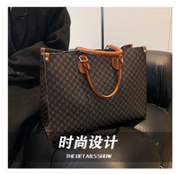 Large-capacity women's bags in Europe and the United States retro shoulder bag classic letters PU commuter handbags women