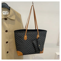 Large-capacity women's bags in Europe and the United States retro shoulder bag classic letters PU commuter handbags women