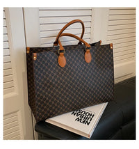Large-capacity women's bags in Europe and the United States retro shoulder bag classic letters PU commuter handbags women