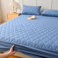 Luxury Soft Comfort Waterproof Mattress Protector - Fitted Quilted Pad with Hypoallergenic Polyurethane Filling, 100% Polyester Cover, Machine Washable, Breathable, Allergy Protection for Bedroom and Hotel - Single, Double Si