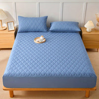 Luxury Soft Comfort Waterproof Mattress Protector - Fitted Quilted Pad with Hypoallergenic Polyurethane Filling, 100% Polyester Cover, Machine Washable, Breathable, Allergy Protection for Bedroom and Hotel - Single, Double Si