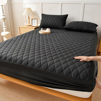 Luxury Soft Comfort Waterproof Mattress Protector - Fitted Quilted Pad with Hypoallergenic Polyurethane Filling, 100% Polyester Cover, Machine Washable, Breathable, Allergy Protection for Bedroom and Hotel - Single, Double Si