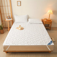Ultra-Soft Waterproof Mattress Protector - Non-Slip, Comfortable Polyester, Ideal for Home, Hotel, Apartment, Dorm - Machine Washable, White (Pillowcase Not Included)