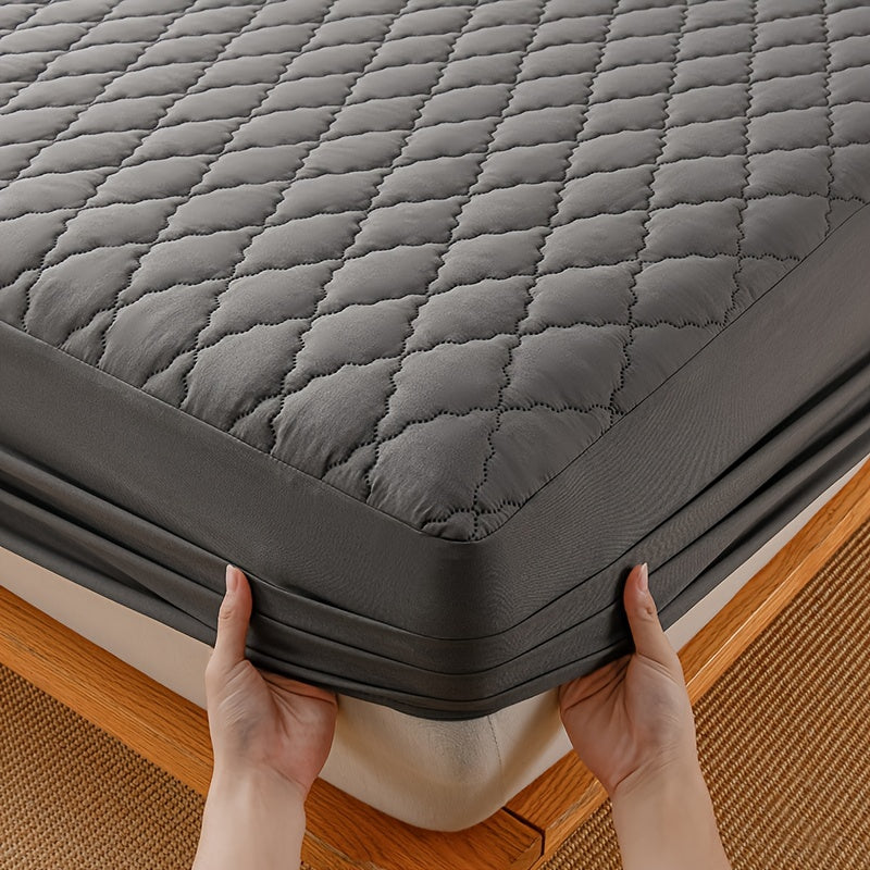 Luxury Soft Comfort Waterproof Mattress Protector - Fitted Quilted Pad with Hypoallergenic Polyurethane Filling, 100% Polyester Cover, Machine Washable, Breathable, Allergy Protection for Bedroom and Hotel - Single, Double Si