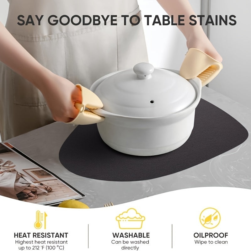 Round Faux Leather Placemats Set of 6, Non-Slip, Wipeable Table Mats for Dining, Kitchen, Restaurant, Cafe - Heat Resistant, Elegant Decorative Easy Clean Place Mats for Christmas