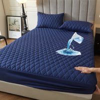 1pc Layered Solid Color Waterproof Mattress Protector (Without Pillowcase And Pillow Insert) Soft And Comfortable Mattress Cover Bedroom Guest Room Bedding Waterproof Mattress Protector Room Bedspread Non-slip All-inclusive P