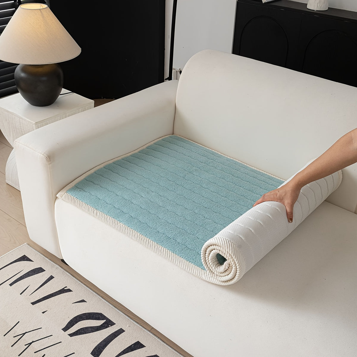 1pc Contemporary Thick Suede Sofa Pad, Machine Washable, Pet Friendly, Polyester 100%, Short Plush, Quilted Design, No Printing, Compatible with Armchair, Loveseat, 3-Seater, 4-Seater, Sectional Sofas, 250-300 g/㎡ - Ideal f
