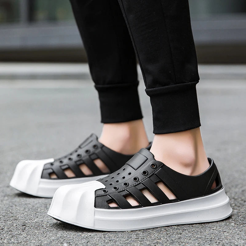 Men sandals outdoors Hole sandals for men Breathable Thick Bottom Unisex Soft EVA Non-slip Women sandals summer 2024 Beach Shoes