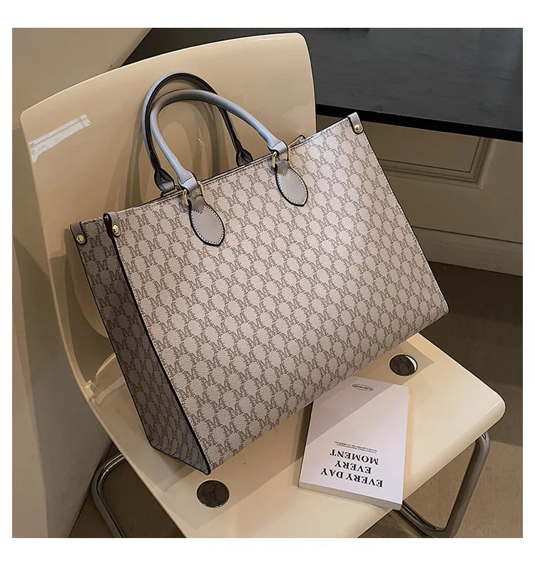 Large-capacity women's bags in Europe and the United States retro shoulder bag classic letters PU commuter handbags women