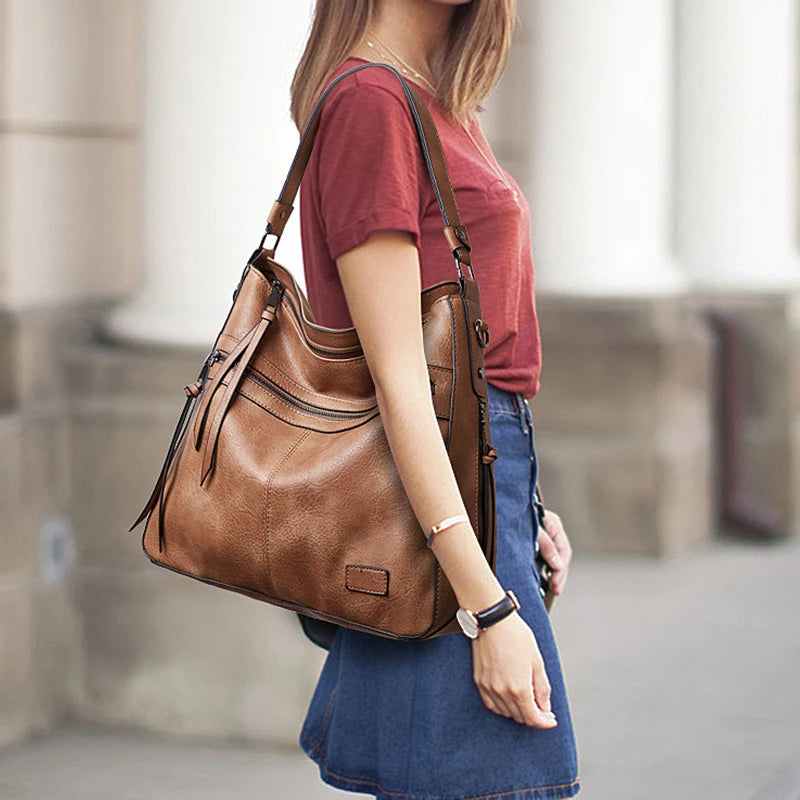 Women Handbags Female Designer Brand Shoulder Bags for Travel Weekend Outdoor Feminine Bolsas Leather Large Messenger Bag Winter
