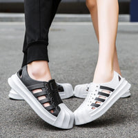 Men sandals outdoors Hole sandals for men Breathable Thick Bottom Unisex Soft EVA Non-slip Women sandals summer 2024 Beach Shoes