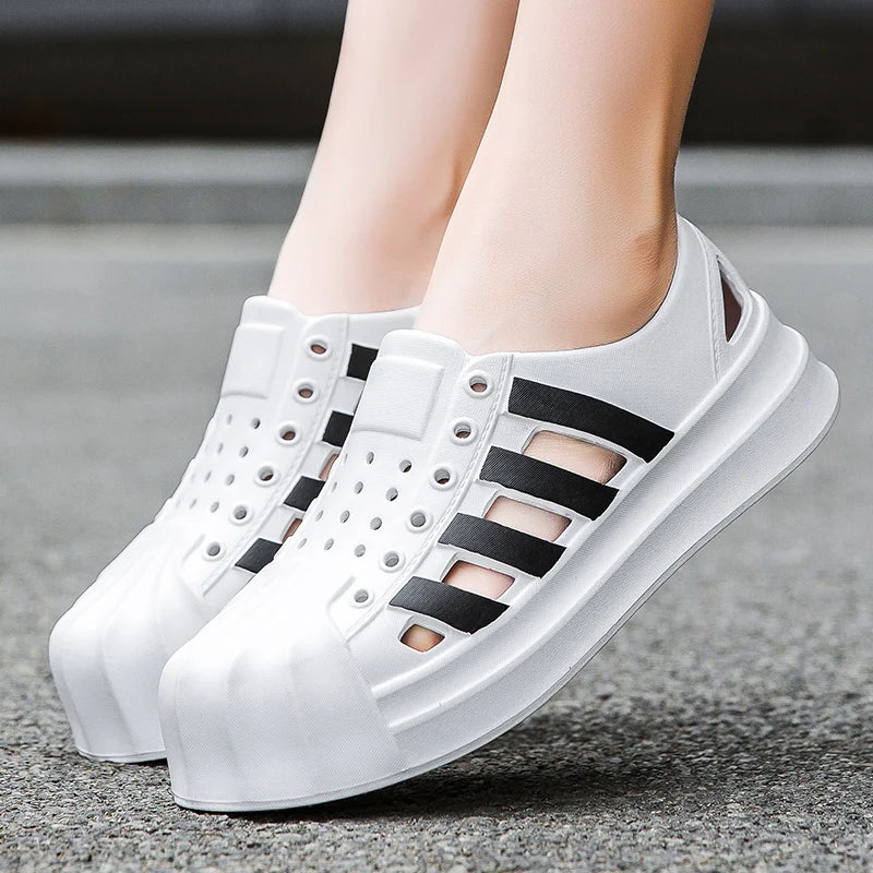 Men sandals outdoors Hole sandals for men Breathable Thick Bottom Unisex Soft EVA Non-slip Women sandals summer 2024 Beach Shoes