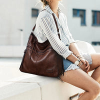 Women Handbags Female Designer Brand Shoulder Bags for Travel Weekend Outdoor Feminine Bolsas Leather Large Messenger Bag Winter