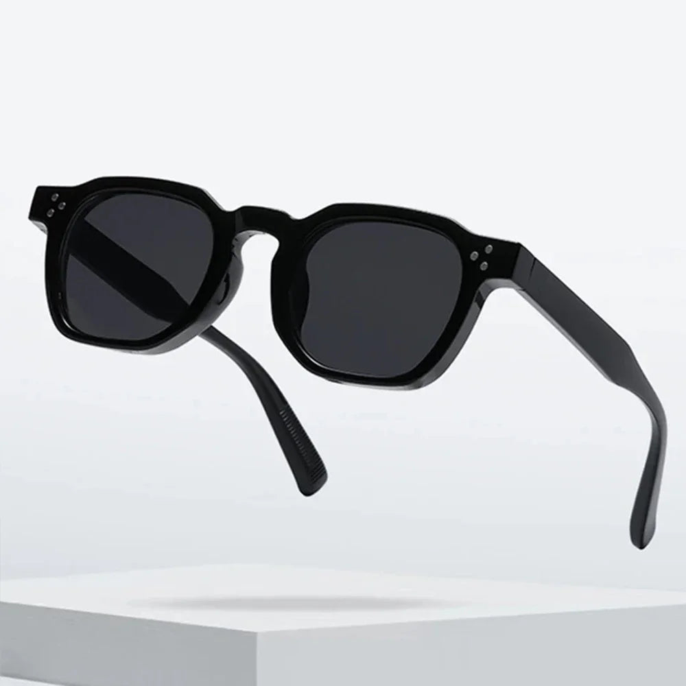 JNPCXI Fashion Vintage Rivet Oval Sunglasses Women Men Luxury Leopard Sun Glasses Anti Blue Light Eyeglasses Frame