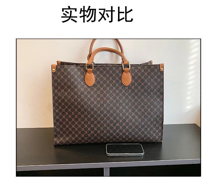 Large-capacity women's bags in Europe and the United States retro shoulder bag classic letters PU commuter handbags women