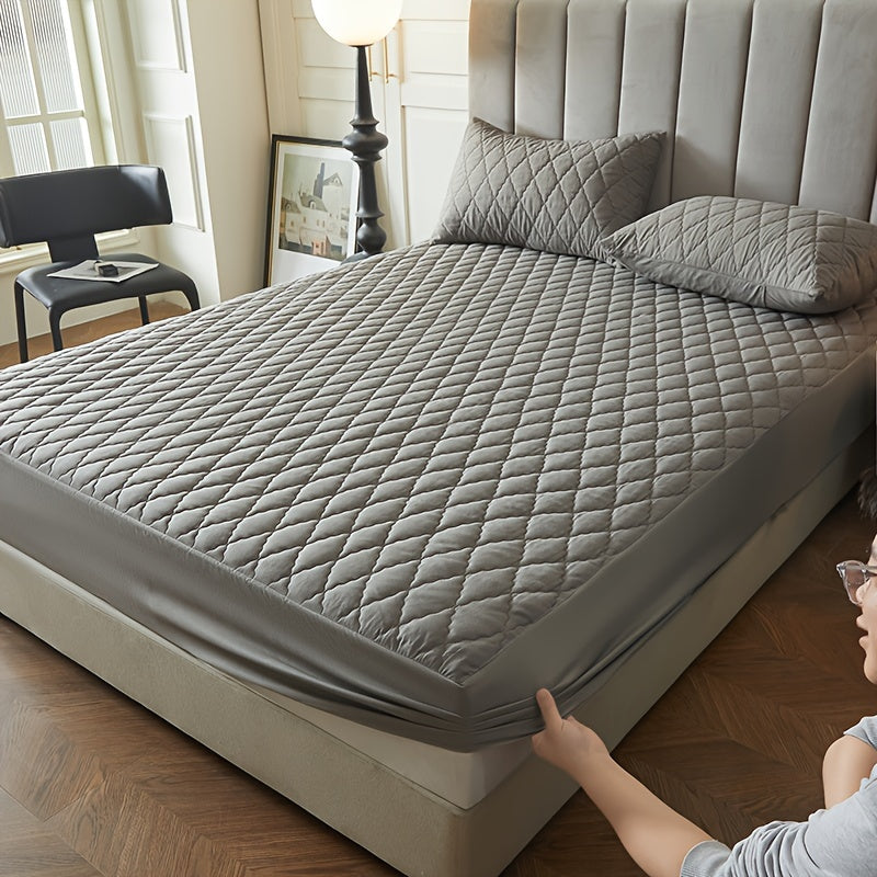 1pc Layered Solid Color Waterproof Mattress Protector (Without Pillowcase And Pillow Insert) Soft And Comfortable Mattress Cover Bedroom Guest Room Bedding Waterproof Mattress Protector Room Bedspread Non-slip All-inclusive P
